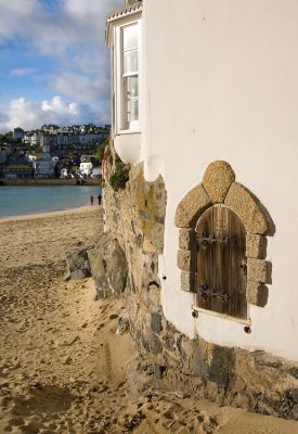 The Quay House and St Ives Harbour Beach