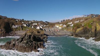 Lizard Point, Cadgwith, Kynance cove and Mullion Cove