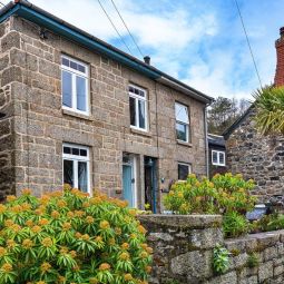 Cosy Mousehole Cottage With Sea Views