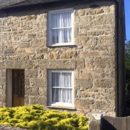 3 bedroom Grade II Listed Holiday Cottage