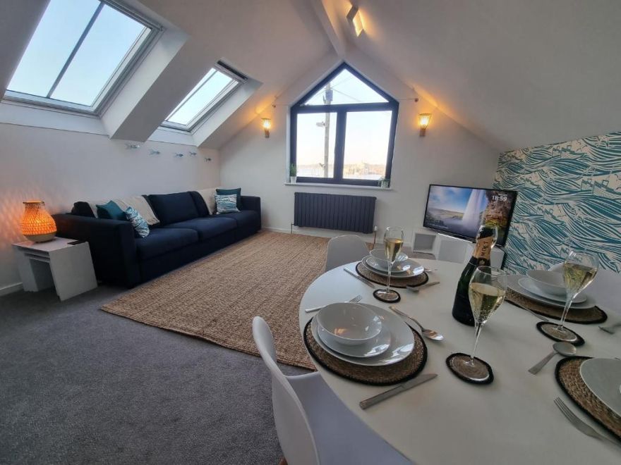 The Bunker-Luxe Central Falmouth Getaway with Stunning Sea Views