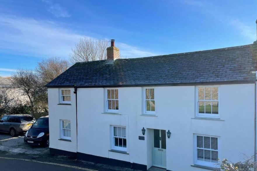 Cornish village house close to beaches & amenities