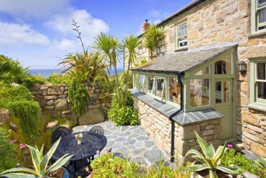 Penrose, Cornish Cottage With Sea Views, Garden & Patio By the Beach